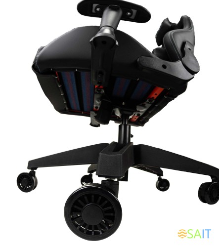 Кресло игровое Knight Outrid Smile черный эко.кожа с подголов. крестов. пластик