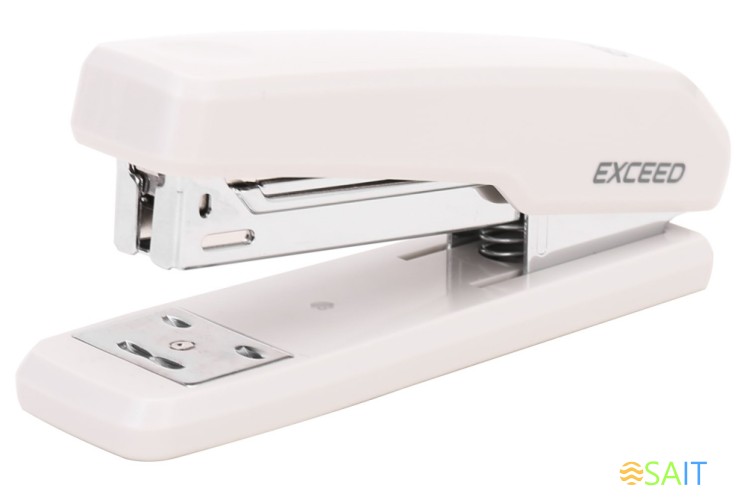 Степлер Deli E0300WHITE Exceed 24/6 26/6 (25листов) белый 100скоб металл/пластик коробка