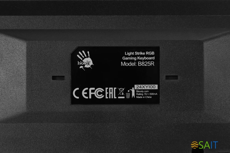 Клавиатура A4Tech Bloody B825R механическая черный USB for gamer LED (подставка для запястий) (B825R (RED SWITCHES))