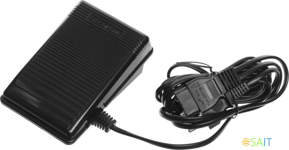 Швейная машина Janome 1522 RD белый