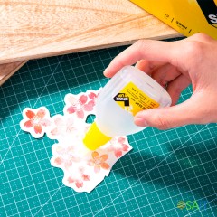 Клей жидкий Deli E7304 50мл прозрачный диспенсер-кисточка Stick UP