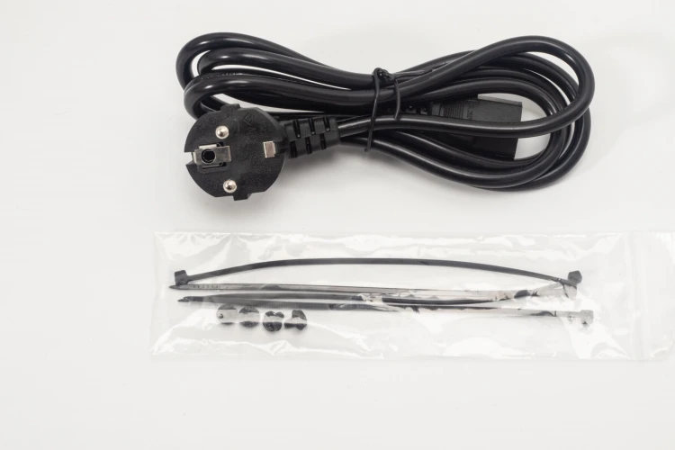 Блок питания Accord ATX 600W ACC-W600P 80+ white (20+4pin) 120mm fan 6xSATA RTL