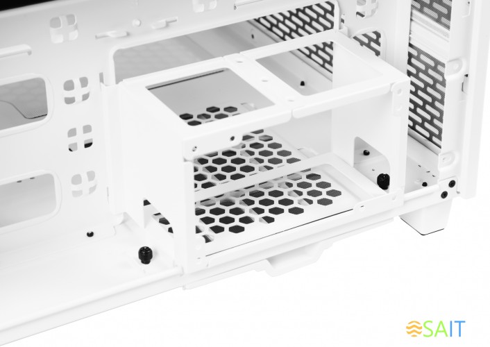 Корпус Thermaltake The Tower 500 белый без БП E-ATX 9x120mm 3x140mm 4xUSB3.0 audio bott PSU