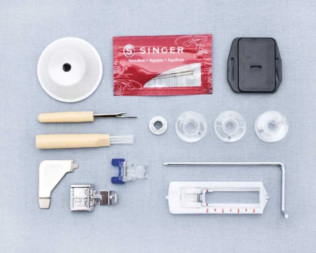 Швейная машина Singer STUDIO 12 белый