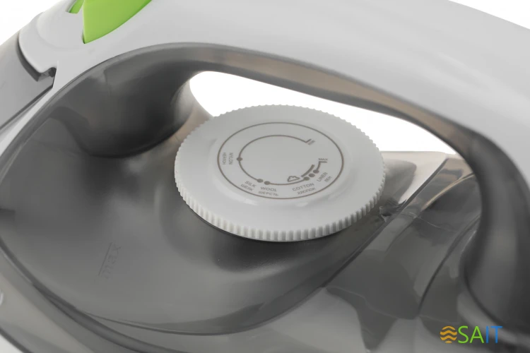 Утюг Scarlett Green Line SC-SI30K60 2400Вт белый/серый