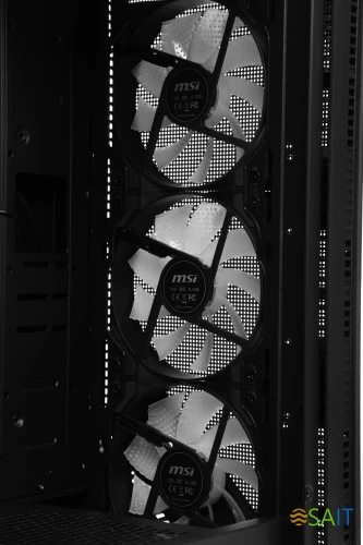 Корпус MSI MAG Forge 120A черный без БП ATX 2x120mm 2xUSB3.0 audio bott PSU