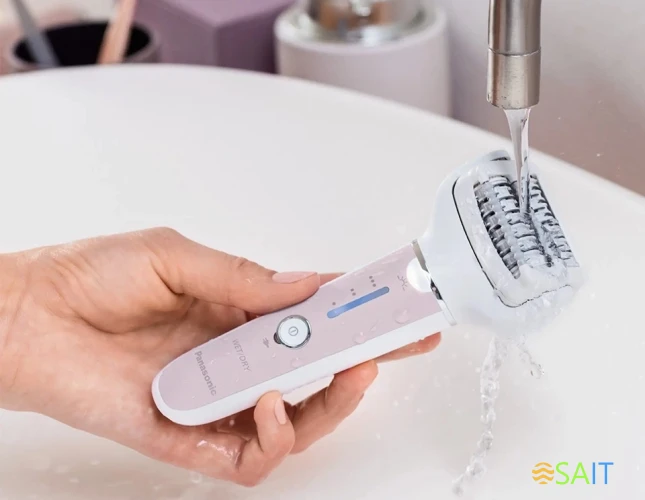 Эпилятор Panasonic ES-EY80-P520 скор.:3 насад.:5 от аккум. белый/розовый