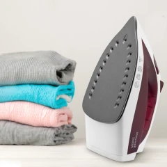 Утюг Maxwell MW-3006 2400Вт белый/бордовый