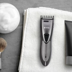 Машинка для стрижки Vitek VT-2567 графитовый 4.8Вт (насадок в компл:2шт)
