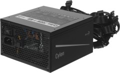 Блок питания Aerocool ATX 700W CYLON 700 80+ (20+4pin) APFC 120mm fan color 5xSATA RTL