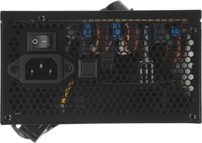 Блок питания Aerocool ATX 700W CYLON 700 80+ (20+4pin) APFC 120mm fan color 5xSATA RTL