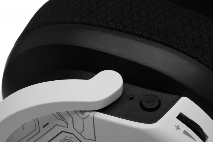 Наушники с микрофоном A4Tech Bloody GR370 белый мониторные BT/Radio/3.5mm оголовье (GR370)