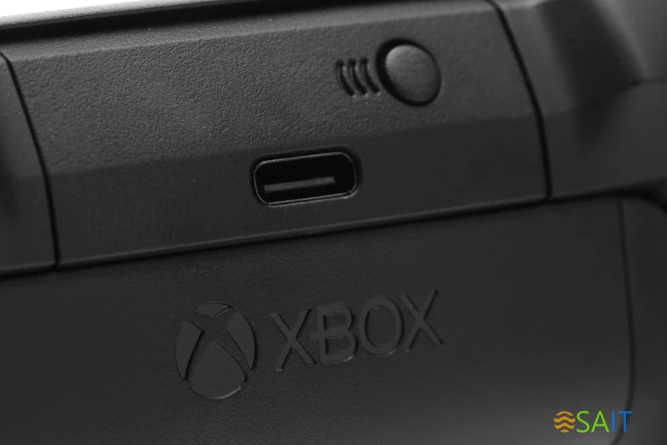 Игровая консоль Microsoft Xbox Series S 1TB черный