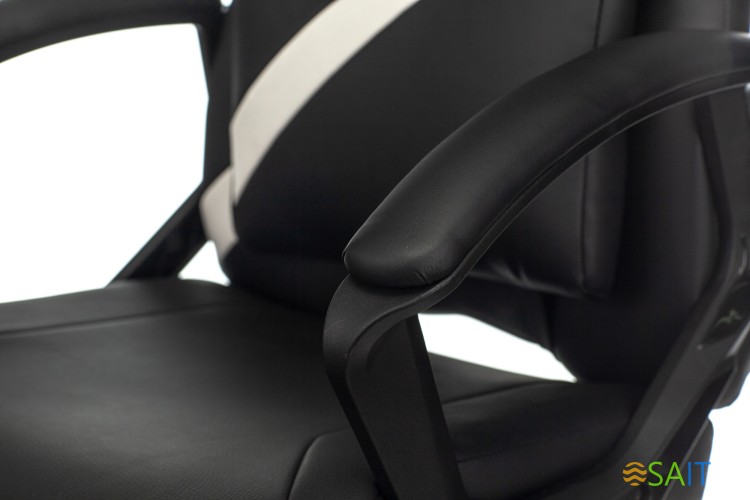 Кресло игровое Zombie DRIVER черный/белый эко.кожа с подголов. крестов. пластик