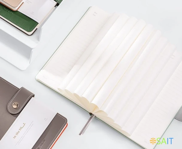 Блокнот Deli NUSIGN NS299 A5 искусст. кожа 120л твердая обложка ассорти