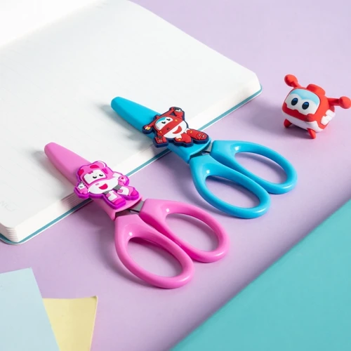 Ножницы Deli EM700 детские 130мм ручки пластиковые симмет. сталь ассорти