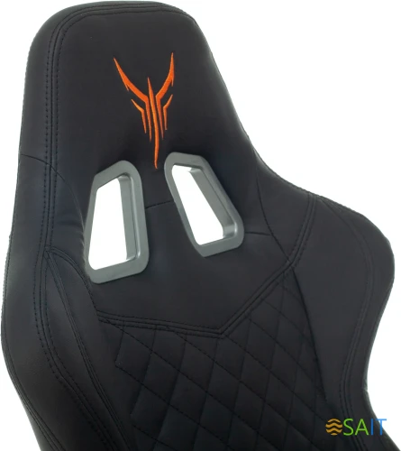 Кресло игровое Knight ARMOR черный ромбик эко.кожа с подголов. крестов. металл