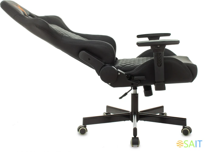 Кресло игровое Knight ARMOR черный ромбик эко.кожа с подголов. крестов. металл