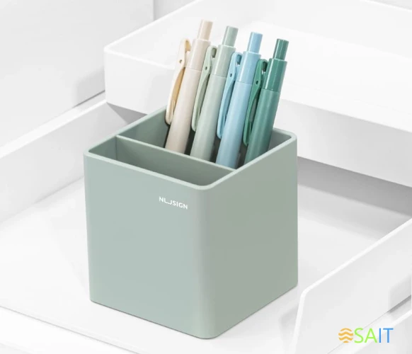 Подставка Deli NS011green Nusign 2отд. для письменных принадлежностей 84х84х86мм зеленый пластик