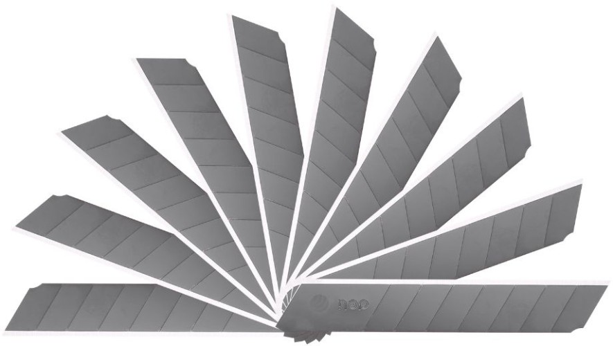 Лезвия Deli E78000 Expert шир.лез.18мм сталь (упак.:10шт) пласт.кор.