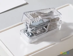 Степлер мини Deli ENS083F Nusign 24/6 26/6 (12листов) прозрачный 100скоб металл/пластик