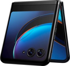 Смартфон Motorola XT2321-1 Razr 40 Ultra 256Gb 8Gb черный раскладной 3G 4G 1Sim 6.9" 1080x2640 Android 13 12Mpix 802.11 a/b/g/n/ac/ax NFC GPS GSM900/1800 GSM1900 Protect