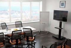 Подставка для телевизора Holder PR-106 черный 26"-70" макс.45кг напольный наклон