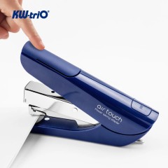 Степлер Kw-Trio 0556B-BLU Mini Air touch 24/6 26/6 (20листов) синий 50скоб пластик закрытый коробка