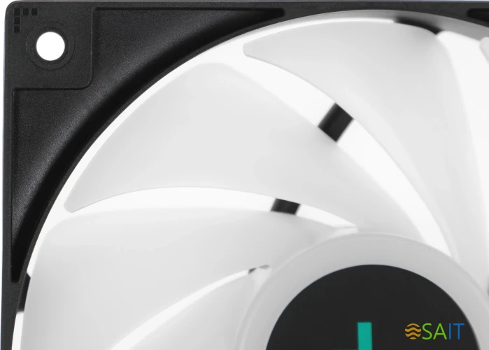 Система водяного охлаждения Deepcool LE720 ARGB Soc-AM5/AM4/1200/1700/1851 черный 4-pin 19-33dB Al 250W 1570gr Ret (R-LE720-BKAMMN-G-1)