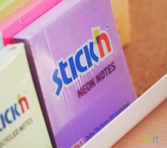 Блок самоклеящийся бумажный Stick`n 21332 76x76мм 100лист. 70г/м2 неон ассорти