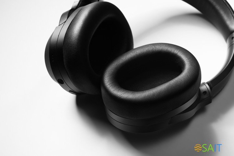 Гарнитура накладные Edifier Stax Spirit S3 черный беспроводные bluetooth оголовье