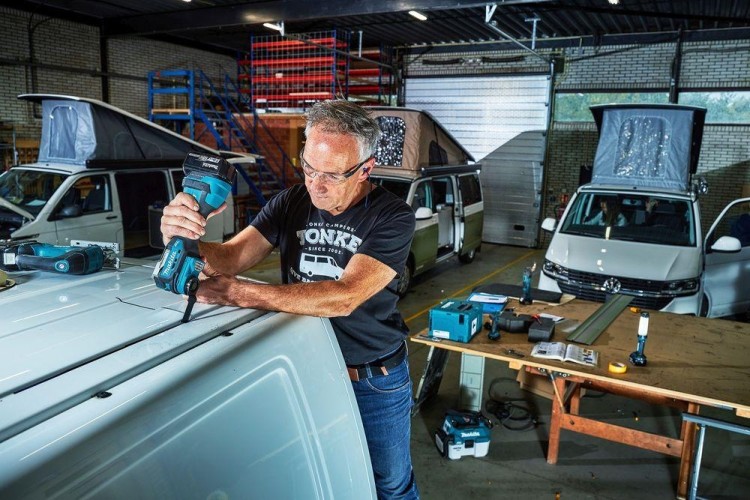 Многофункциональный инструмент Makita DTM52Z