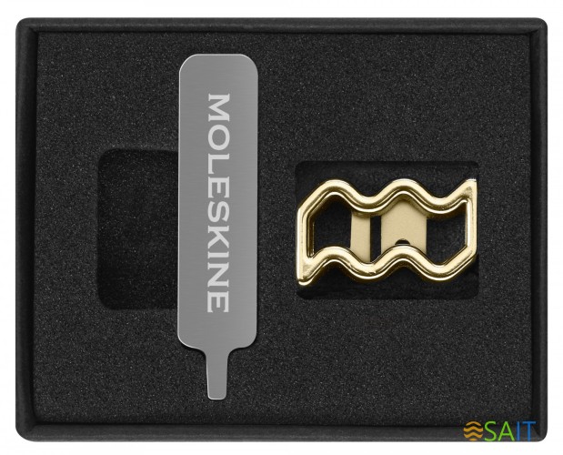 Шильд-символ Moleskine Zodiac Signs Водолей металл золотистый коробка с европод. PINAQUARIUSGOLD