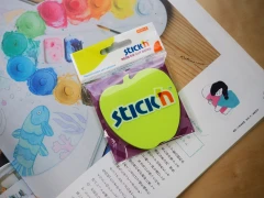 Блок самоклеящийся бумажный Stick`n 21449 70x70мм 50лист. 70г/м2 неон зеленый вырубной "яблоко" европодвес