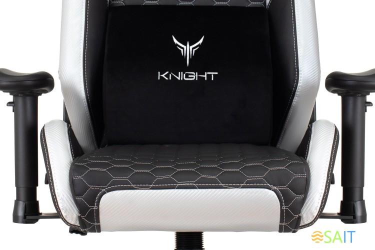 Кресло игровое Knight Neon черный/серебряный соты эко.кожа с подголов. крестов. металл