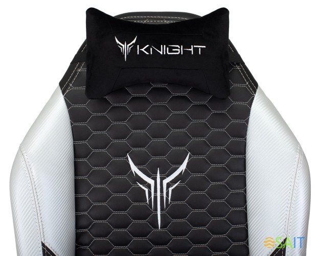 Кресло игровое Knight Neon черный/серебряный соты эко.кожа с подголов. крестов. металл