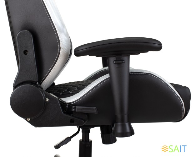 Кресло игровое Knight Neon черный/серебряный соты эко.кожа с подголов. крестов. металл