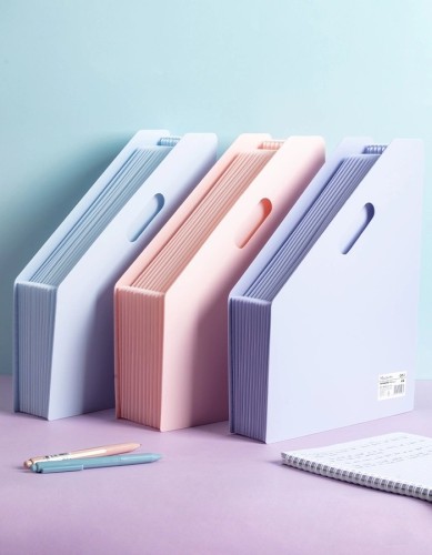 Папка с 13 прозр.вклад. Deli EB41102 A4 полипропилен ассорти с ручками