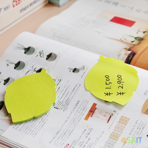 Блок самоклеящийся бумажный Stick`n 21543 70x70мм 50лист. 70г/м2 неон зеленый вырубной клей по периметру "листок" европодвес