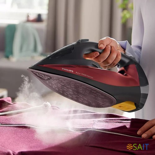 Утюг Philips DST7022/40 2800Вт черный/красный