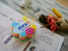 Блок самоклеящийся бумажный Stick`n 21833 67x67мм 250лист. неон ассорти "цветок"