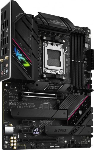 Материнская плата Asus ROG STRIX B650E-F GAMING WIFI Socket AM5 AMD B650 4xDDR5 ATX AC`97 8ch(7.1) 2.5Gg RAID+HDMI+DP