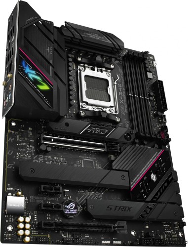 Материнская плата Asus ROG STRIX B650E-F GAMING WIFI Socket AM5 AMD B650 4xDDR5 ATX AC`97 8ch(7.1) 2.5Gg RAID+HDMI+DP