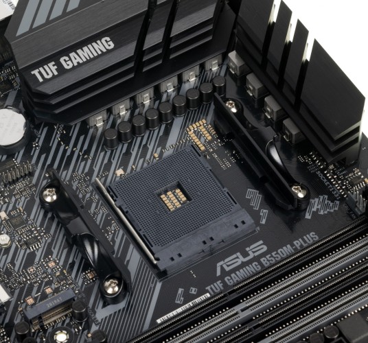 Материнская плата Asus TUF GAMING B550M-PLUS Soc-AM4 AMD B550 4xDDR4 mATX AC`97 8ch(7.1) 2.5Gg RAID+HDMI+DP