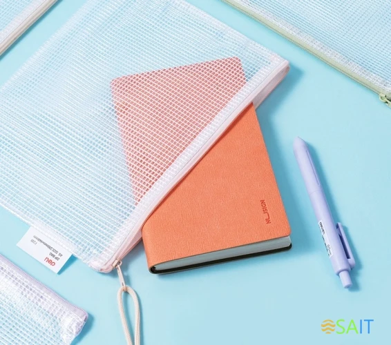 Папка на молнии ZIP Deli Colorful EF281 A5 ПВХ 0.23мм ассорти цвет молнии ассорти