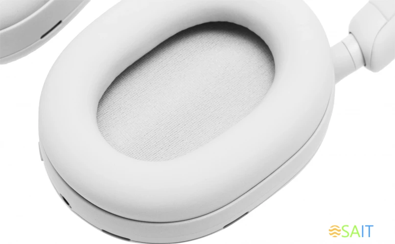 Гарнитура мониторные Sony WH-1000XM5 1.2м серебристый беспроводные bluetooth оголовье (WH-1000XM5/SC)