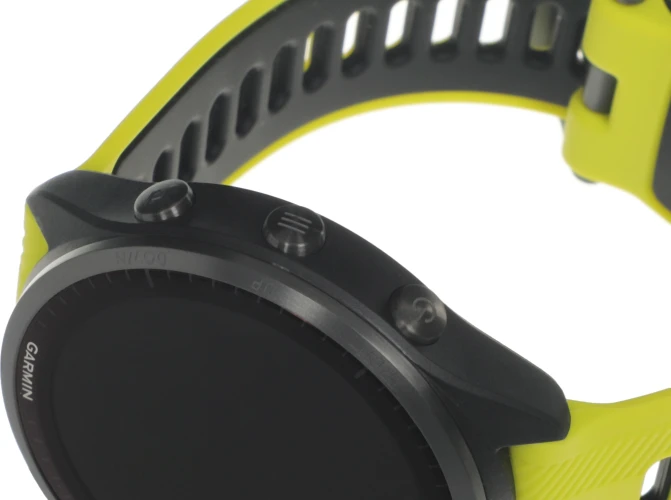 Смарт-часы Garmin Forerunner 965 47мм 1.4" AMOLED корп.черный рем.черный/желтый разм.брасл.:135-205мм (010-02809-12)
