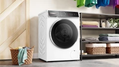 Стиральная машина Bosch Serie 8 WGB256A0ME пан.англ. класс: A загр.фронтальная макс.:10кг белый инвертер