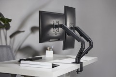 Кронштейн для мониторов Ultramounts UM729 черный 17"-27" макс.7кг крепление к столешнице поворот и наклон