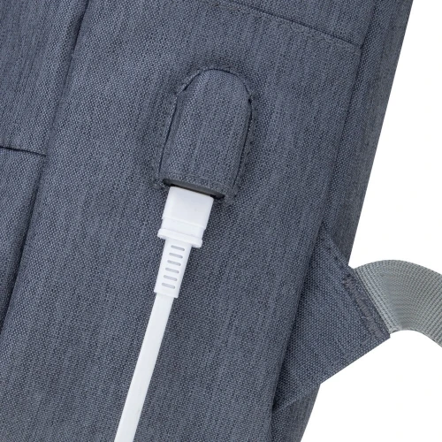 Рюкзак для ноутбука 15.6" Riva 7562 темно-серый полиэстер